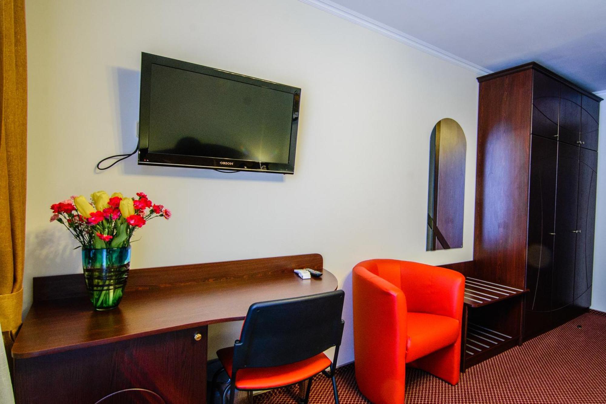Terminal-A Hotel Ryasne-Ruske Habitación foto